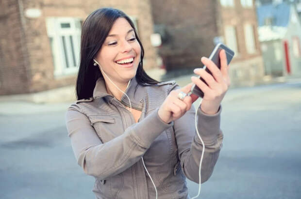 Эксперт Аверьянов: push-уведомления «съедают» до 30% заряда смартфона