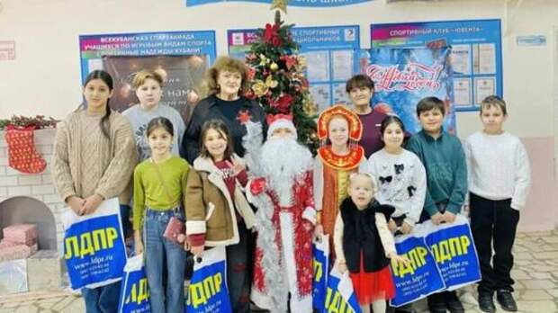 Депутаты поздравили с Новым годом и Рождеством юных жителей Кубани