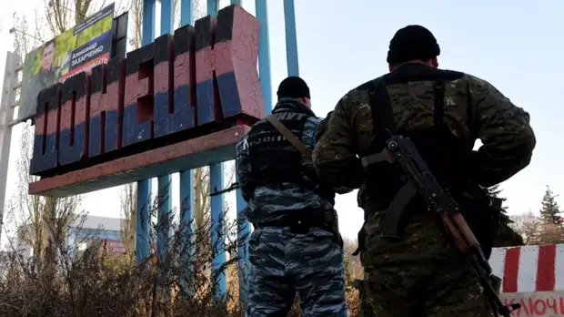 В ДНР заявили об уничтожении националистами иностранных судов в порту Мариуполя