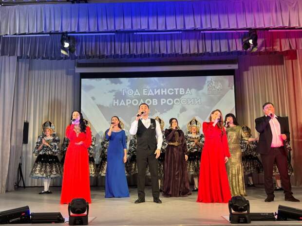 В Гиагинском районе торжественно открыли Год единства народов России