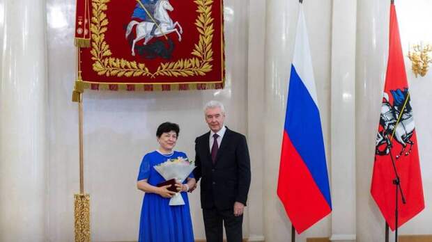 Собянин вручил награды заслуженным москвичам