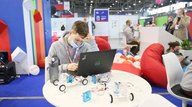 Технологии будущего: как проходит WorldSkills Hi-Tech в Екатеринбурге