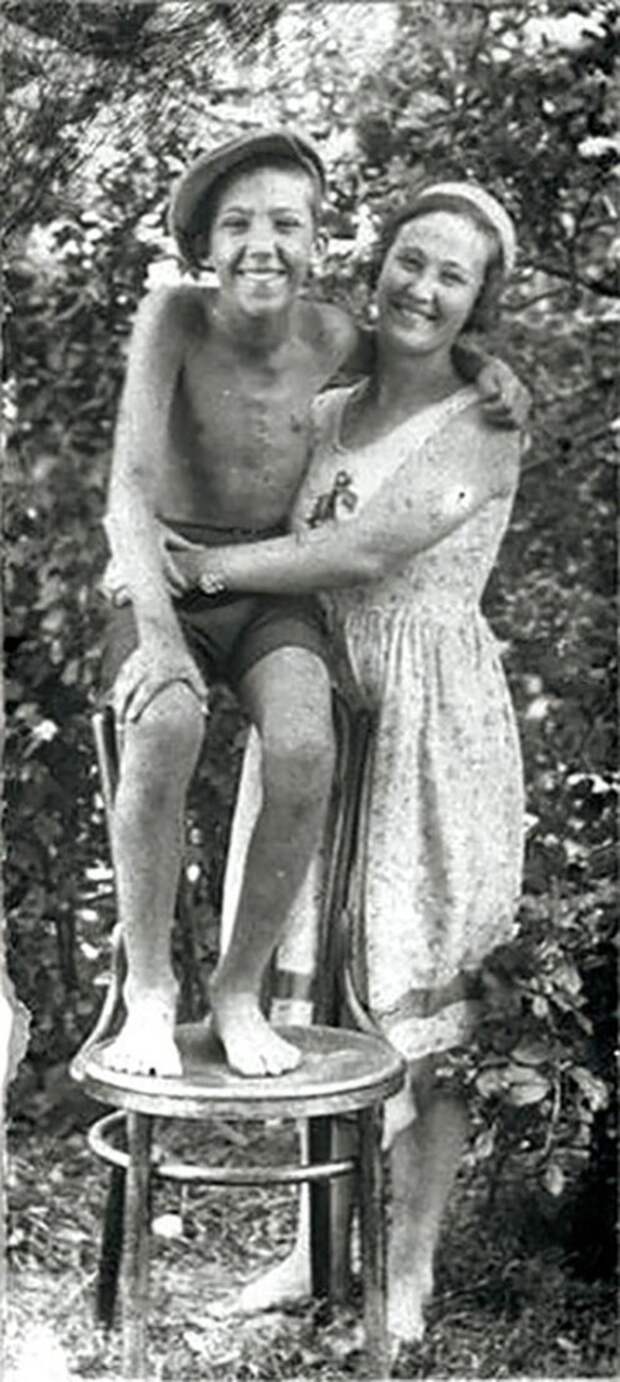 Юрий Никулин с мамой 30-е годы история, никулин, фото