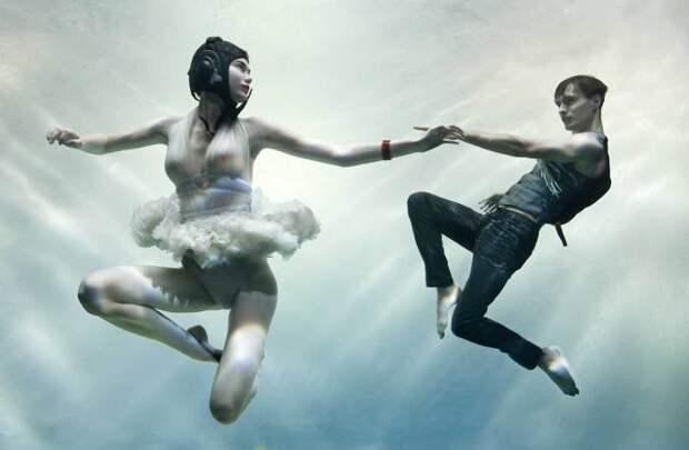 Космический балет. Автор: Zena Holloway.