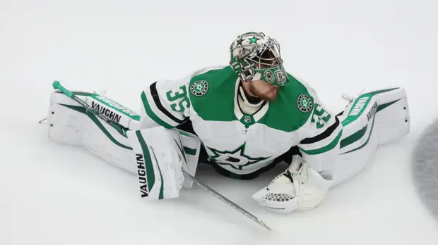 Тренер «Далласа» объяснил замену российского вратаря Худобина в матче с «Вегасом»