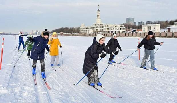 Лыжную трассу в акватории канала им. Москвы открыли у Северного речного вокзала
