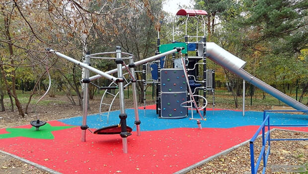 Игровая площадка со спортивным уклоном для старших детей
