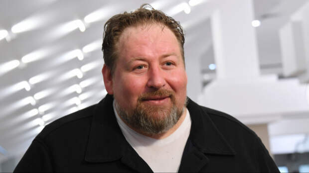 Готовит с друзьями и родней: Дужников рассказал о гастрономических предпочтениях