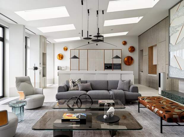 Индийский ковер из шелка и шерсти West Hollywood (Art de Vivre). В коллекции West Hollywood органично сочетаются состаренные, как бы выцветшие краски и актуальные абстрактные узоры. В результате ковры вписываются практически в любой интерьер, наполняя пространство уютом и светом.