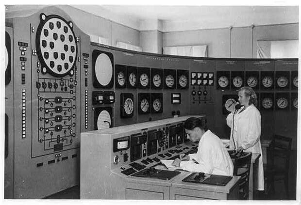 26.06.1954 в СССР открыта первая в мире атомная электростанция. Обнинская АЭС. интересно, история, фото
