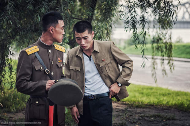 i-took-and-smuggled-these-out-of-north-korea-illegal-photos-kim-doesnt-want-you-to-see__880