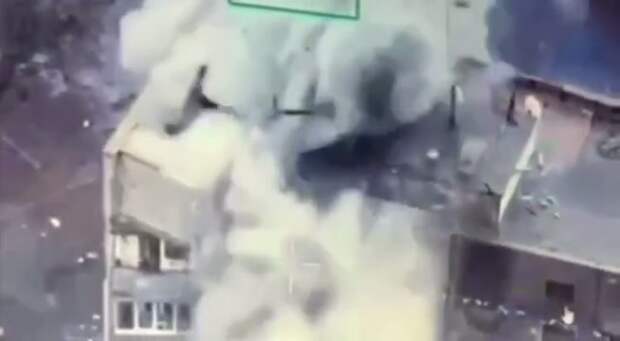 Мощный удар БПЛА по укрытию бойцов ВСУ сняли на видео