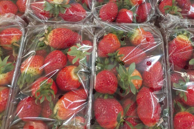 Несезонные покупки: какие фрукты и овощи теряют весь вкус и аромат