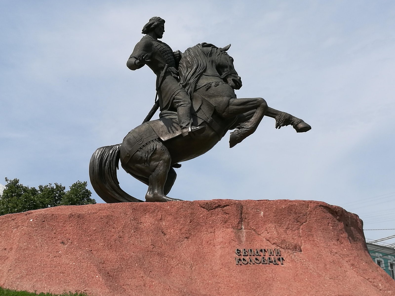 2.jpg Памятник Евпатию в Рязани.