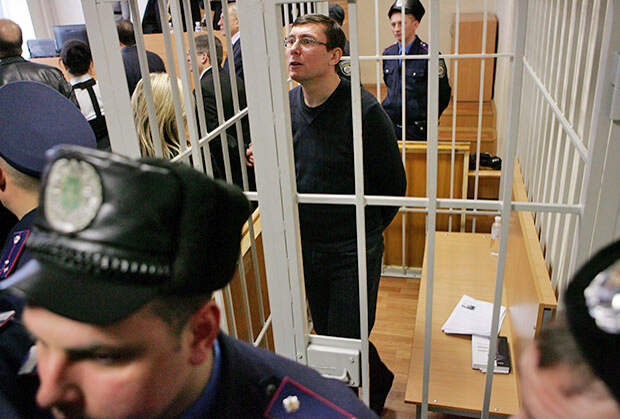 Юрий Луценко во время оглашения приговора Печерским районным судом города Киева