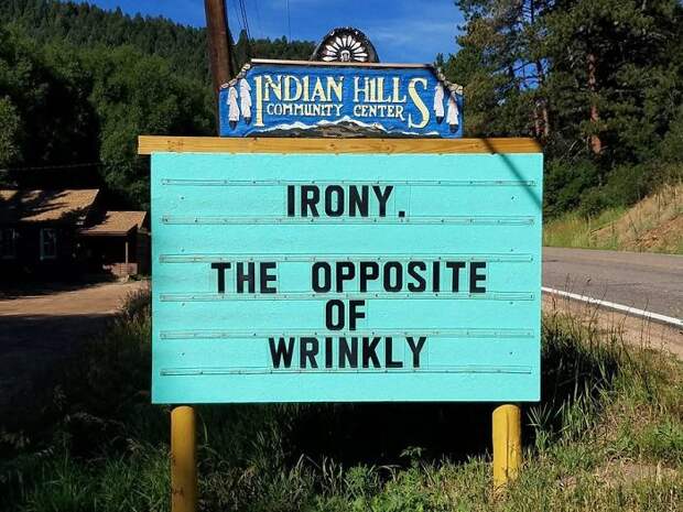 Indian Hills Sign