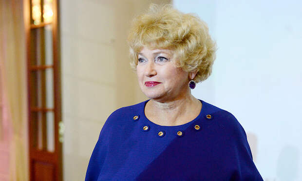 Людмила Нарусова: Собчак не оставил Ксюше газовой трубы, пусть идет в президенты Людмила Нарусова: Собчак не оставил Ксюше газовой трубы, пусть идет в президенты