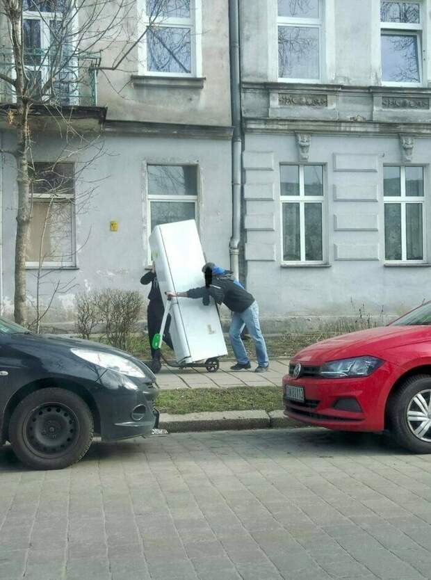 Транспортировка любых вещей с самокатом становится простым занятием Транспортировка любых вещей с самокатом становится простым занятием подборка, прикол, самокат, самокаты, хитрости, юмор