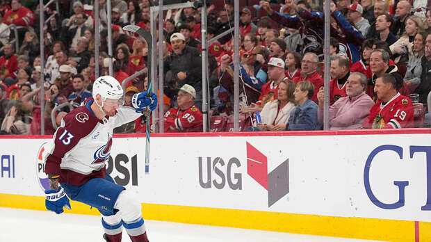 Две передачи Ничушкина не спасли «Колорадо» от поражения с «Ванкувером» в матче с 14 голами