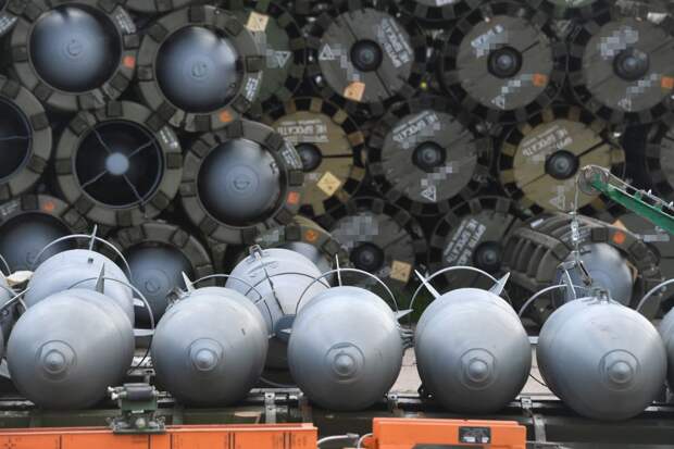 ФАБ-3000 снесла пять зданий рембазы ВСУ, ей помог взрыв боеприпасов внутри