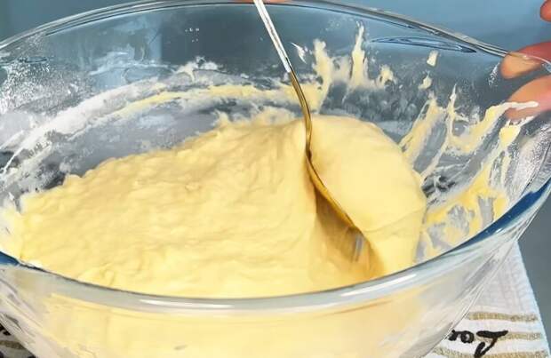 Пышные оладьи, как булочки! Быстрый рецепт без дрожжей: вымешивание за 5 минут