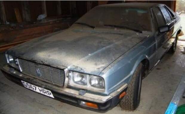 Еще один заброшенный гараж (16 фото)