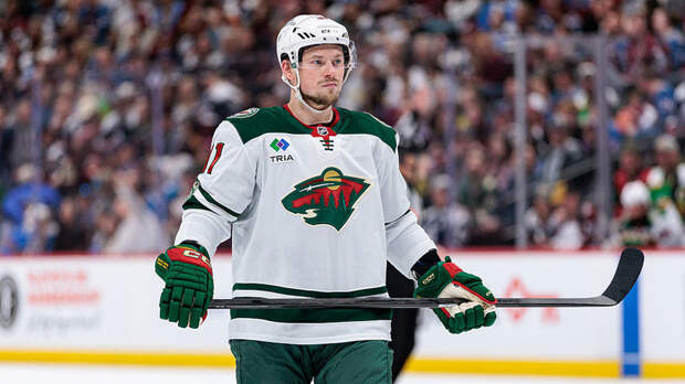 Гол Тарасенко и ассист Капризова помогли «Миннесоте» обыграть «Чикаго» в НХЛ