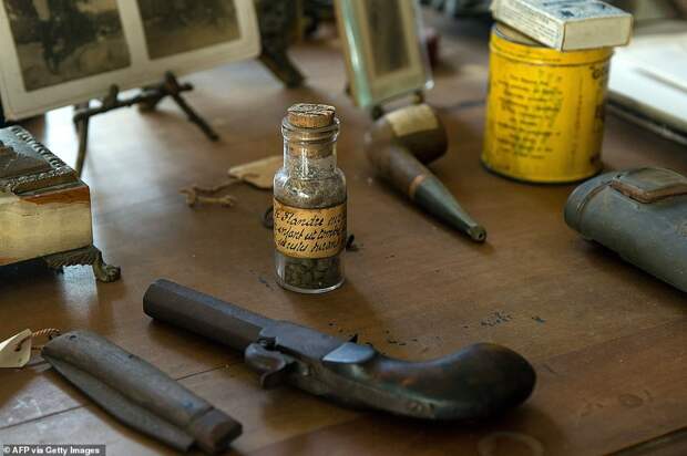 The pistol and pipe lying on the desk are pictured above. After receiving the house General Bridoux led the French Vichy regime which oversaw compliance with the Nazi occupiers and the transfer of French Jews to concentration camps