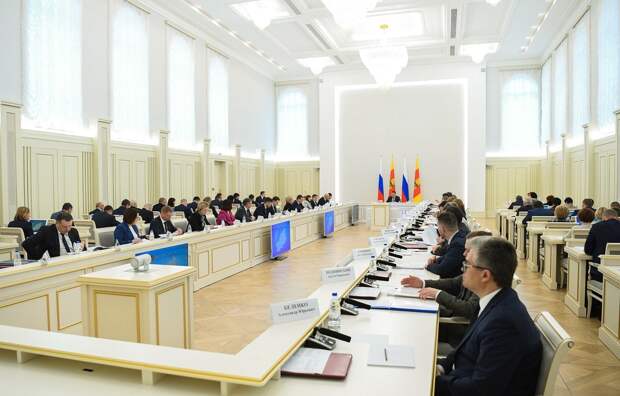 На первом в 2025 году заседании правительства Тверской области обсудили новые нацпроекты