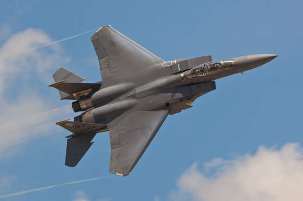 В ЦАСТ: кувейтский пилот, сбивший три F-15, действовал преднамеренно