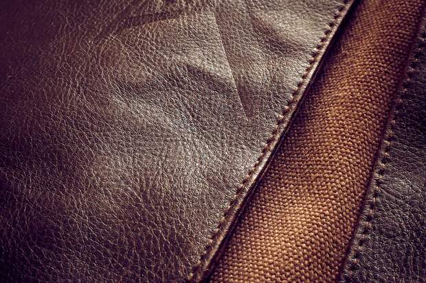 leather-2981074_960_720 alt