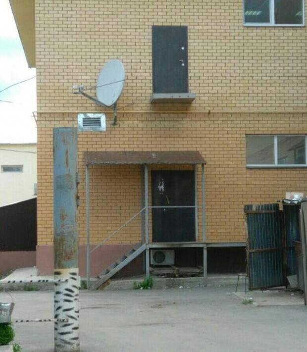 Приколы с дверьми (34 фото)