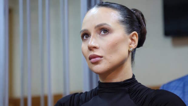 Блогер Лерчек объяснила, что помешало ей посещать врачей в период следствия