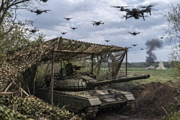 50 дронов за неделю: ВСУ атаковали танк ВС РФ — машина выстояла