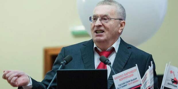 Жириновский назвал неизбежным чипирование россиян