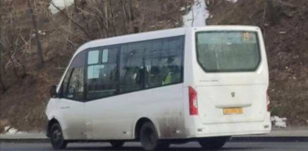 Газовая камера на колёсах: пассажиры во Владивостоке задыхаются в автобусе