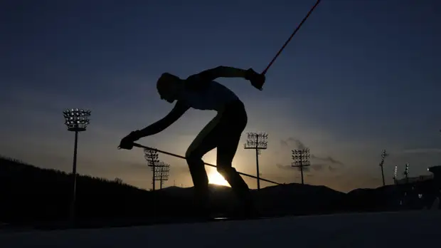Губерниев считает, что российские биатлонисты поборются за тройку в смешанной эстафете