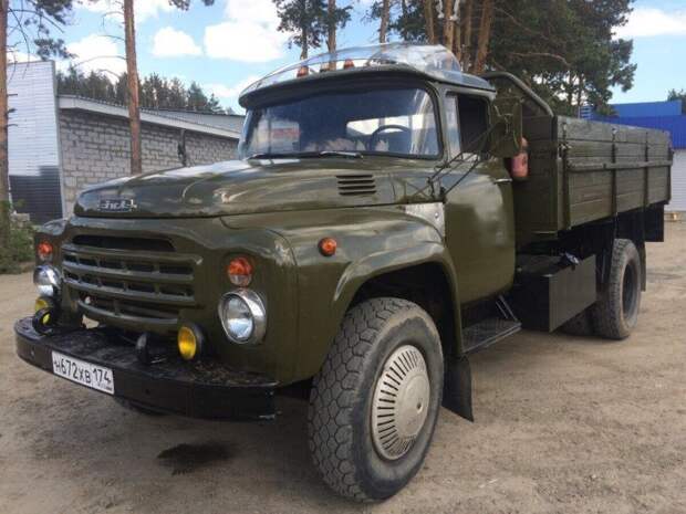 Почему кабины ЗИЛ-130 почти всегда окрашивали в голубой цвет
