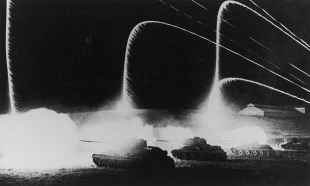 Ночная атака советских танков Т-34-85 у станции Раздельная в районе Одессы