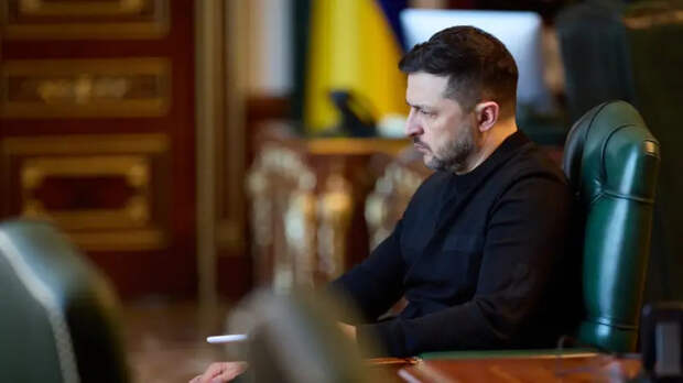 «Принять позорный мир»: Зеленского призвали поступить как Маннергейм