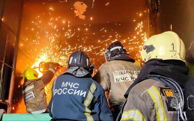 Во Владимире на территории бывшего ВТЗ произошел крупный пожар