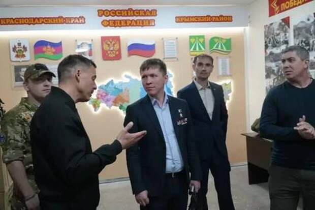 С линии фронта — в общественную жизнь: как в Крымском районе выстроили систему помощи участникам Спецоперации