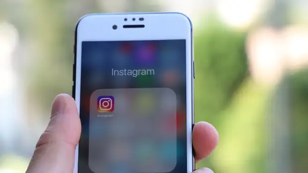 Роскомнадзор потребовал снять ограничения с аккаунта кабмина Севастополя в Instagram