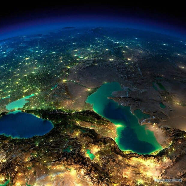 Снимок Кавказа со спутника.
