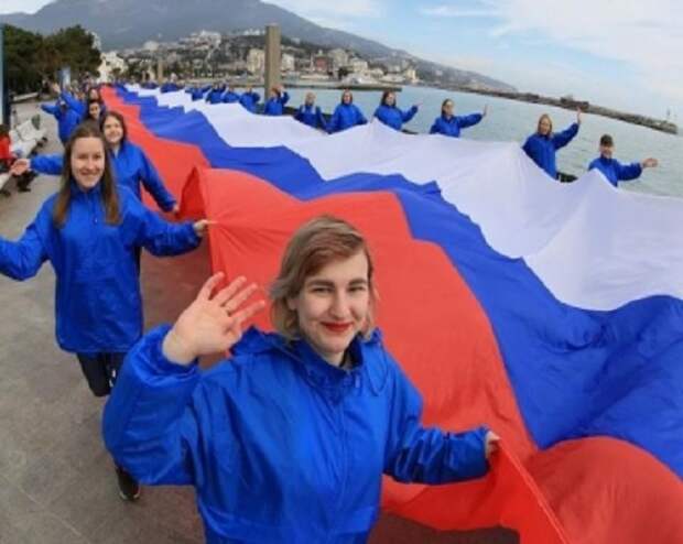 Еще одна страна отпразднует воссоединение с Крымом
