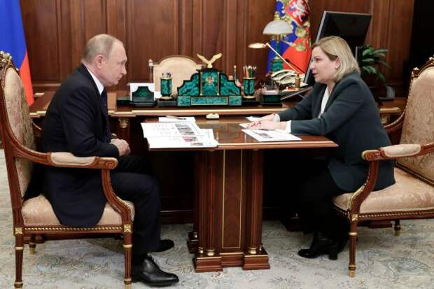 Путин обсудил с Любимовой нацпроект «Культура» и «Пушкинскую карту»