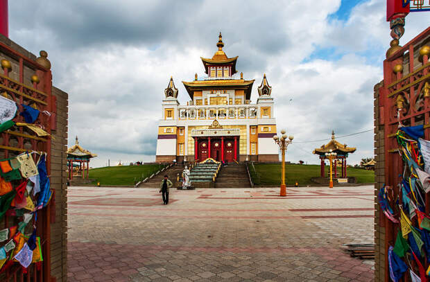 Буддийские святыни в России