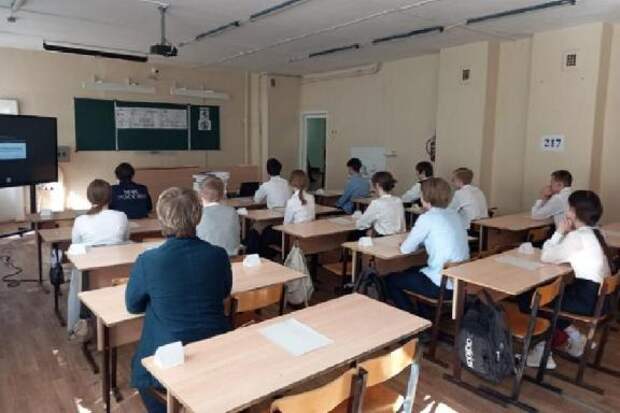 Сегодня тамбовские выпускники сдают ЕГЭ по русскому языку