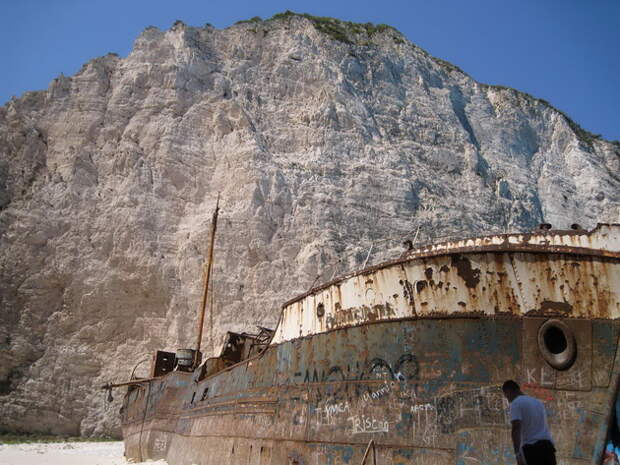 Бухта Навайо (Navagio Beach). Остров Закинф, Греция