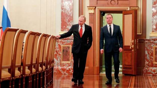 Медведеву проиндексируют денежное вознаграждение на четыре процента